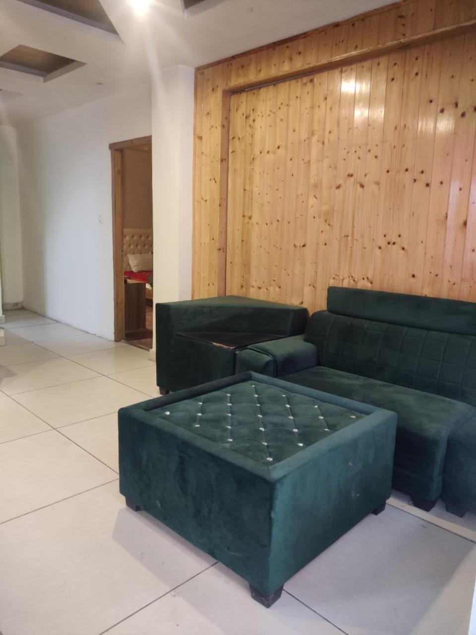 Hotel Di Villa Manāli エクステリア 写真